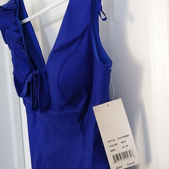 Dress - Picture 3 of 7